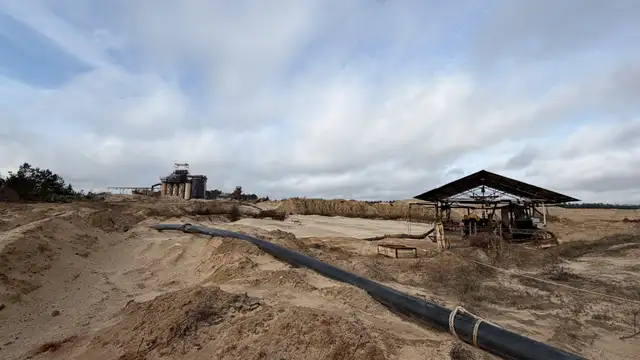 Land and Construction Aggregate Mine, Kinder LA thumbnail 5