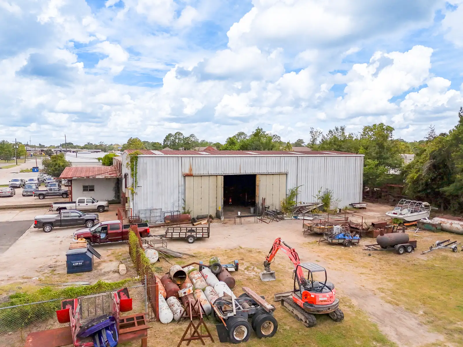 Strategically Located Office Warehouse with Value-Add Potential image 2