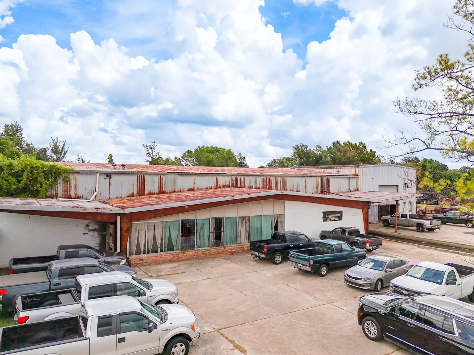 Strategically Located Office Warehouse with Value-Add Potential image 8