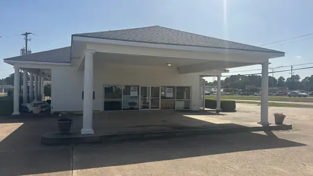 9361 Mansfield Rd thumbnail 5
