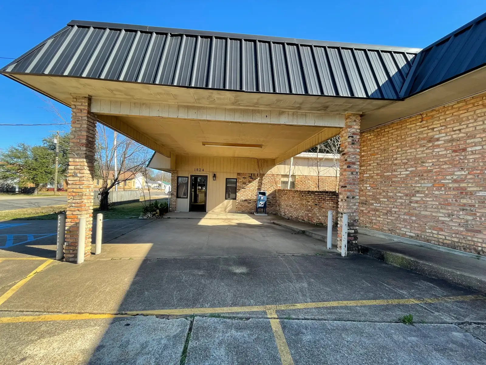 Retail / Commercial Space for Lease image 4