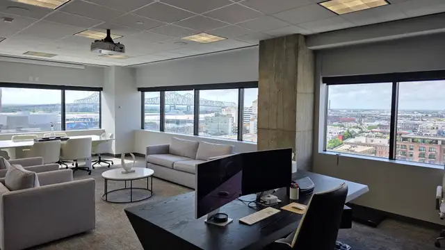 400 Poydras St Sublease thumbnail 3