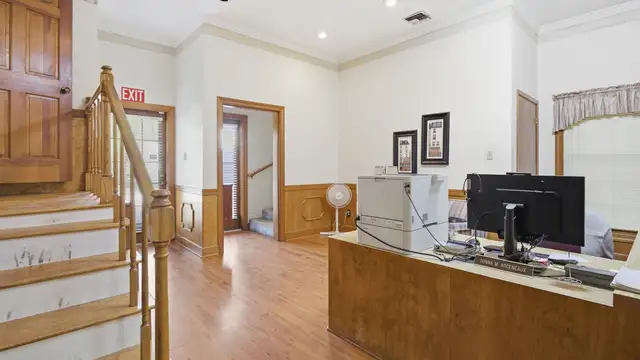 505 S Court St thumbnail 3