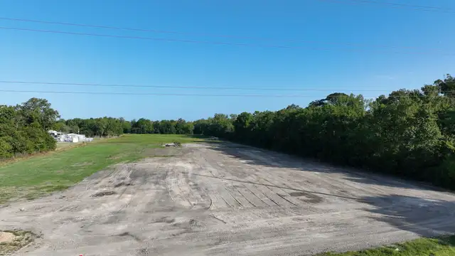 Laydown Yard in Port Allen, LA thumbnail 5