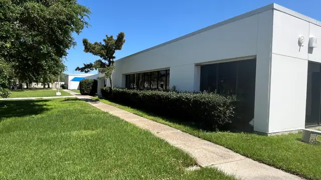 Office Space For Lease thumbnail 3