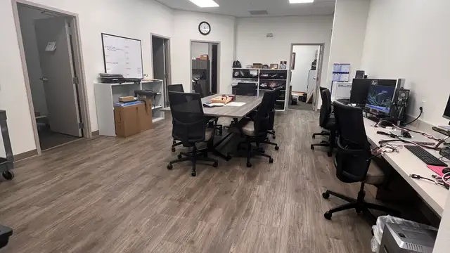 Suite 5 - IT Space - Open Work Area w/ Perimeter offices - Essen Oaks Office Park thumbnail 3