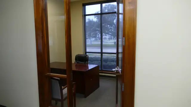 11307 Coursey Blvd thumbnail 5