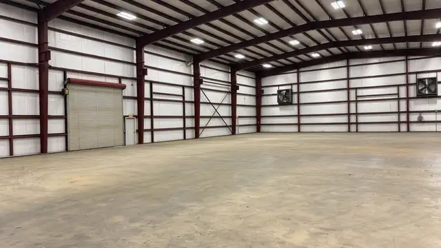 6087 Commerce Pointe Drive thumbnail 4