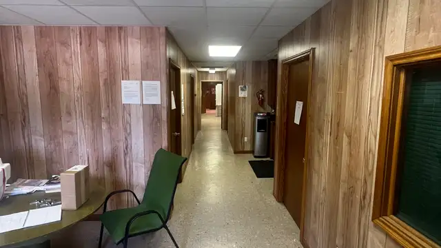 2310 E Burton St thumbnail 3