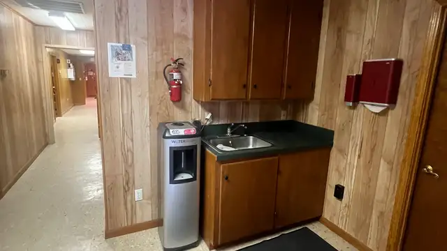 2310 E Burton St thumbnail 4