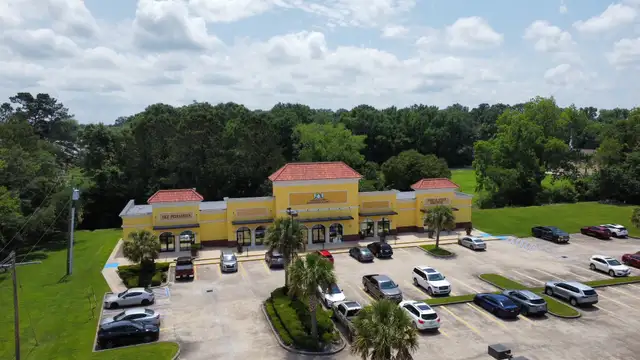 Multi-Tenant Medical Center thumbnail 2