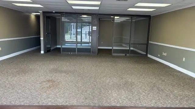 704 E Madison Ave  Commercial Property thumbnail 2