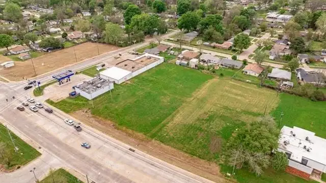 1405 Swan Lake Rd thumbnail 3