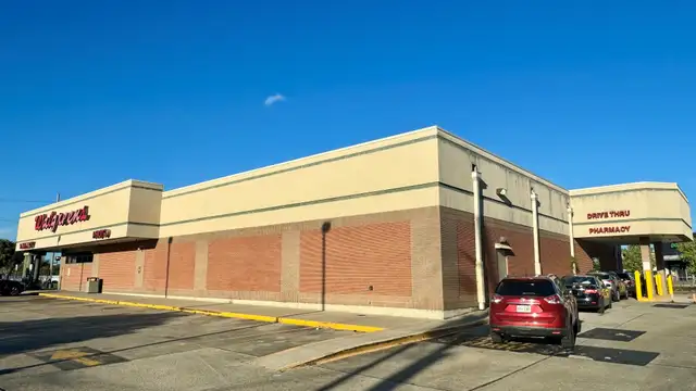 Former Walgreens For Sale or Lease thumbnail 3