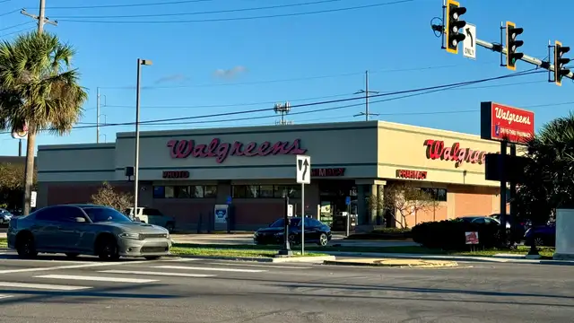 Former Walgreens For Sale or Lease thumbnail 5