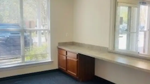 1704 N Columbia St thumbnail 4