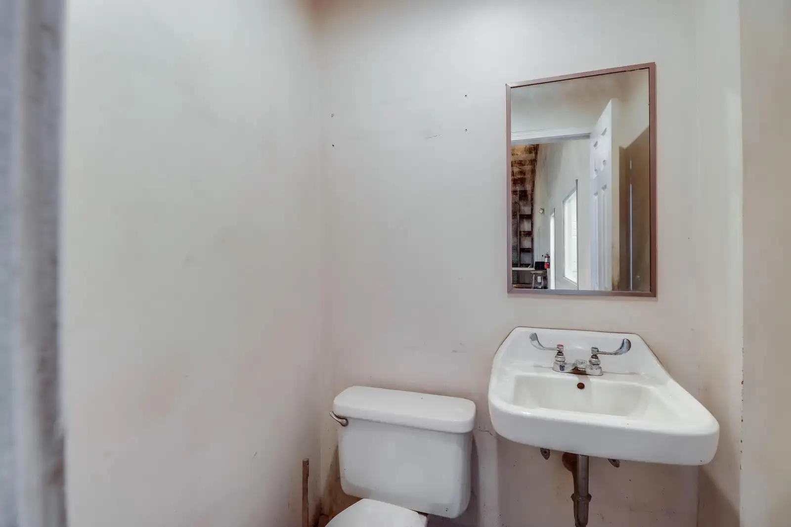 21051 Coastal Pkwy image 21