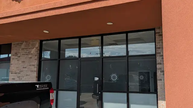 Shopping Center For Lease thumbnail 5