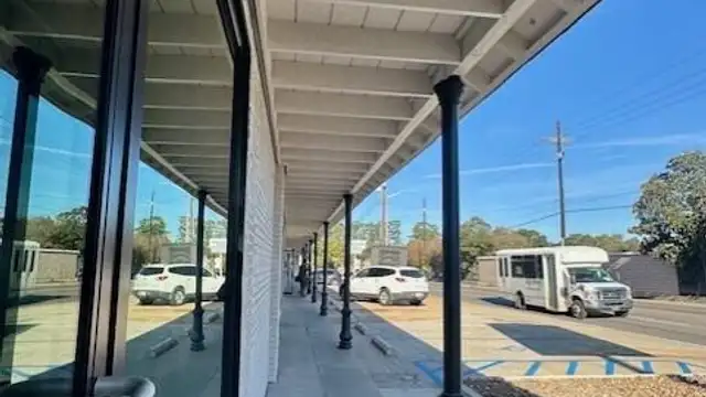 803 W University Ave thumbnail 3