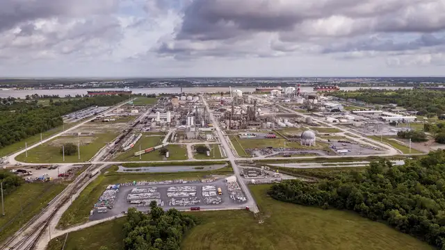 Mississippi River Industrial Sites with Rail, Dock & Pipeline Access | Up to 350 Acres Available thumbnail 3