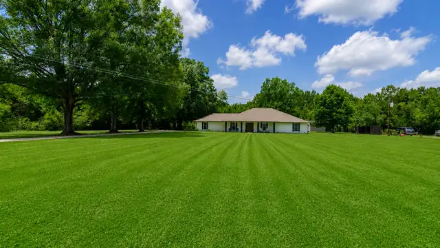 9942 Lockhart Rd thumbnail 5