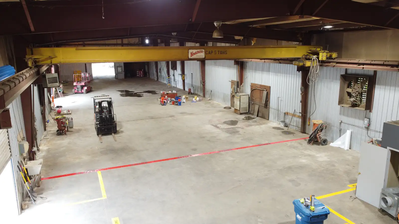 Crane Served 12,000 SF Facility with Laydown Yard image 5