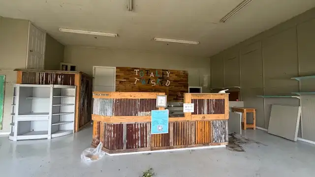 16509 US-190 thumbnail 3