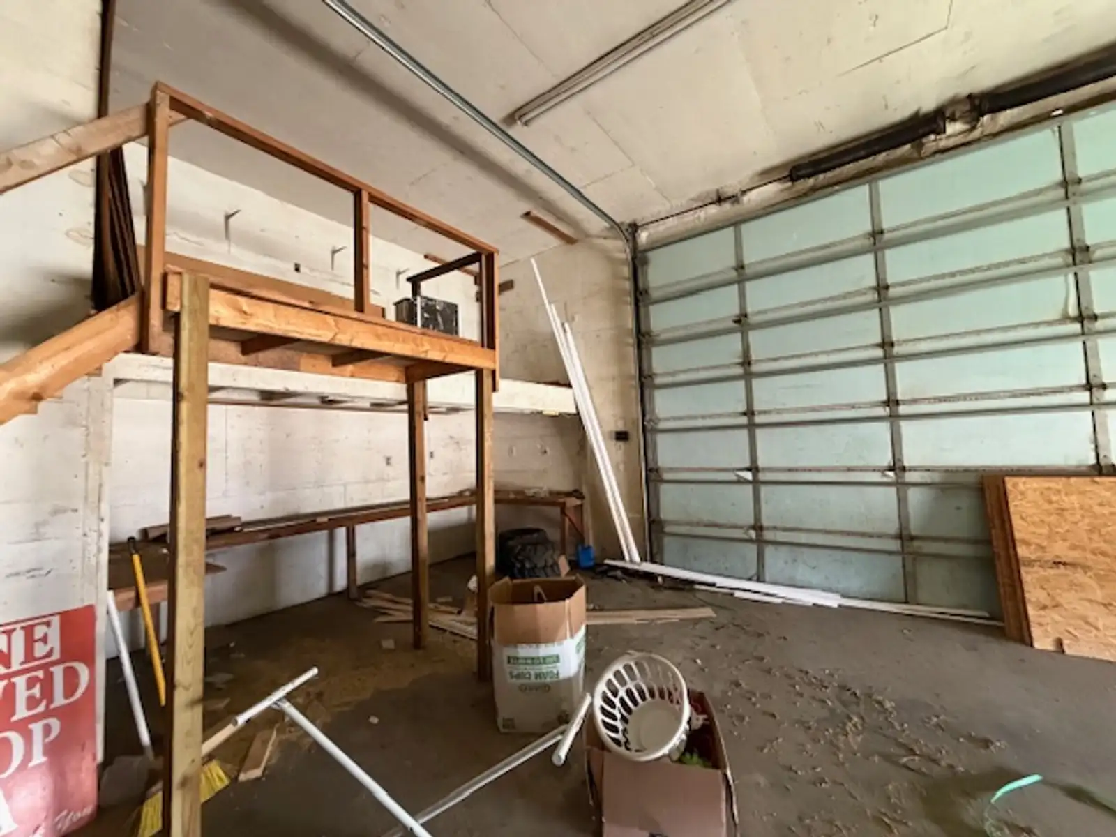 16509 US-190 image 10