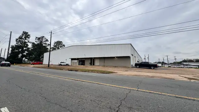 6702 Linwood Ave thumbnail 4