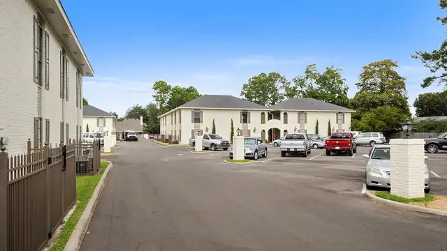 Orleans Place thumbnail 3