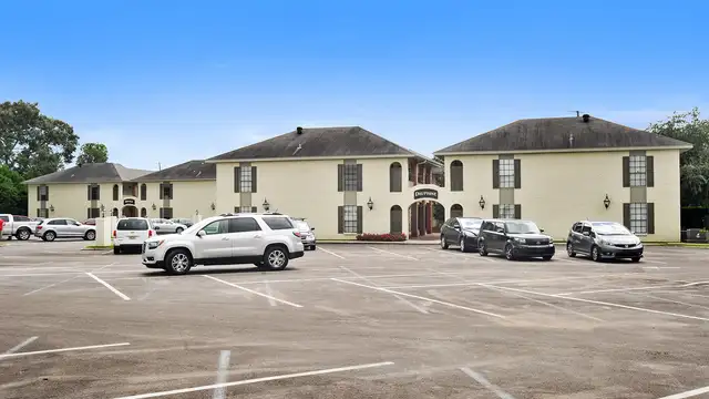 Orleans Place thumbnail 5