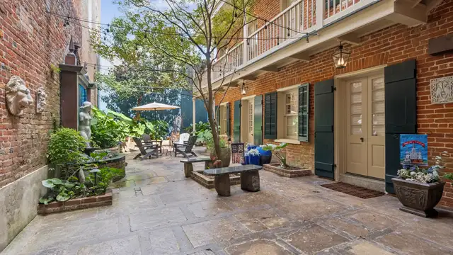 315 Chartres St thumbnail 3