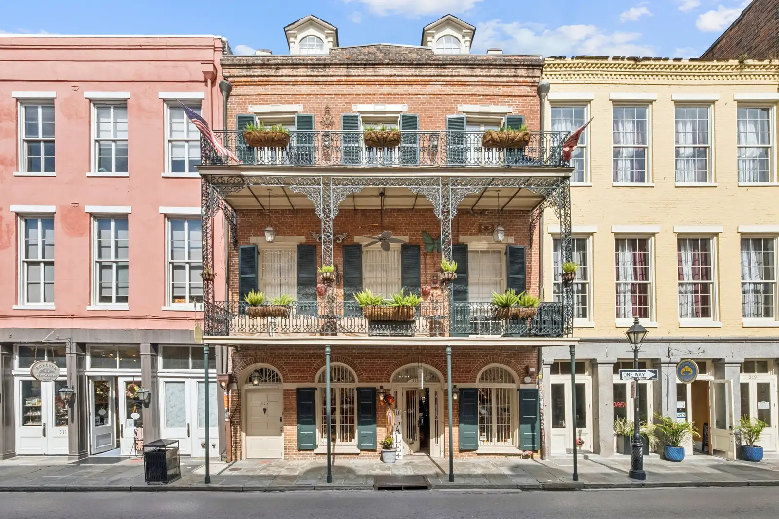 315 Chartres St