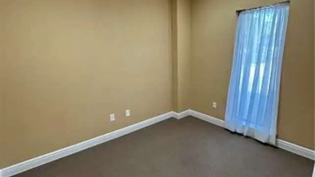 663 Brownswitch Rd Unit #3 thumbnail 5