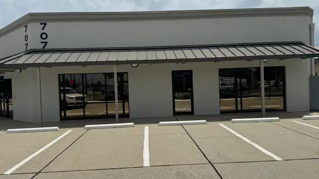 Office for Lease thumbnail 4