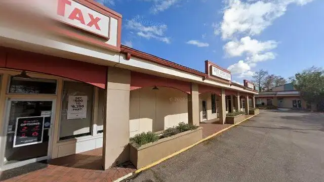 White Water Creek Shopping Center thumbnail 2