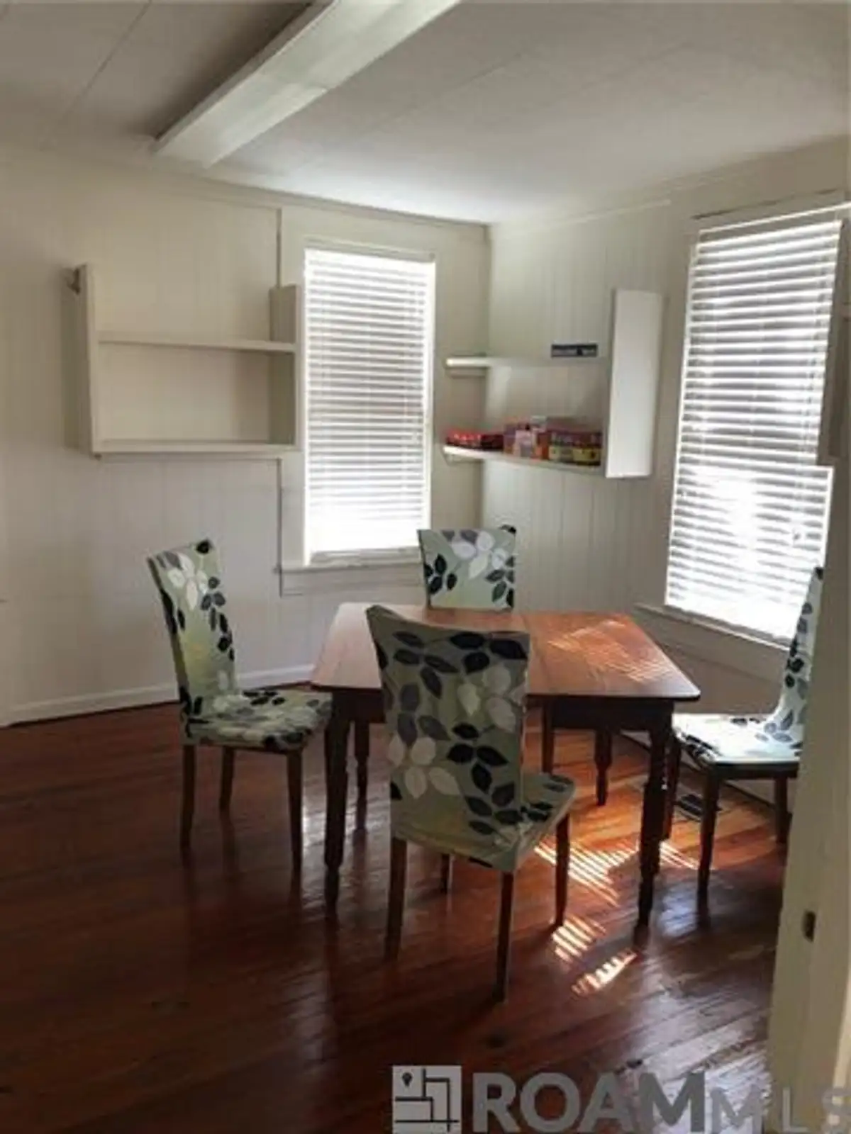 107 S Cherry St image 6