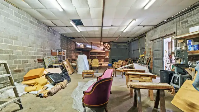 OAK STREET RETAIL/OFFICE thumbnail 4