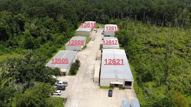 Wardline Road Warehouse Complex thumbnail 2