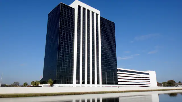 Heritage Plaza thumbnail 3