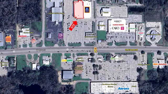 804 W Oak St thumbnail 2
