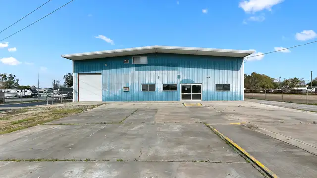 Lapalco Warehouse For Lease thumbnail 3