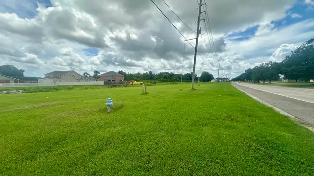 4651 E Judge Perez Dr thumbnail 4