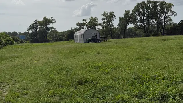 1517 Hamilton Rd thumbnail 2