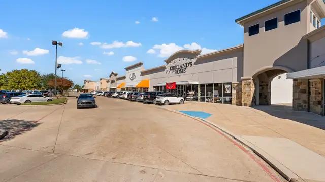 7450 Youree Dr thumbnail 4