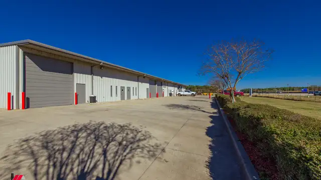 I-20/220 Business Park thumbnail 4