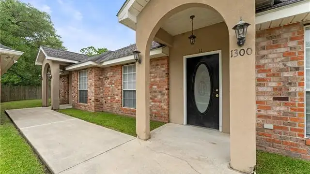 1300 S Range Rd thumbnail 3