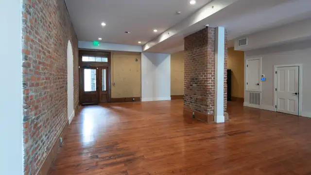 1602 Prytania - Lower Garden District Retail/Office on Prytania thumbnail 4