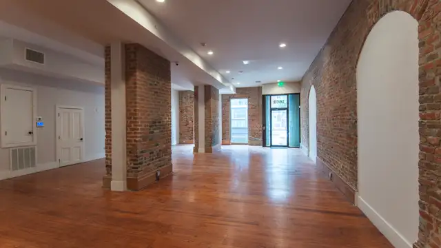 1602 Prytania image