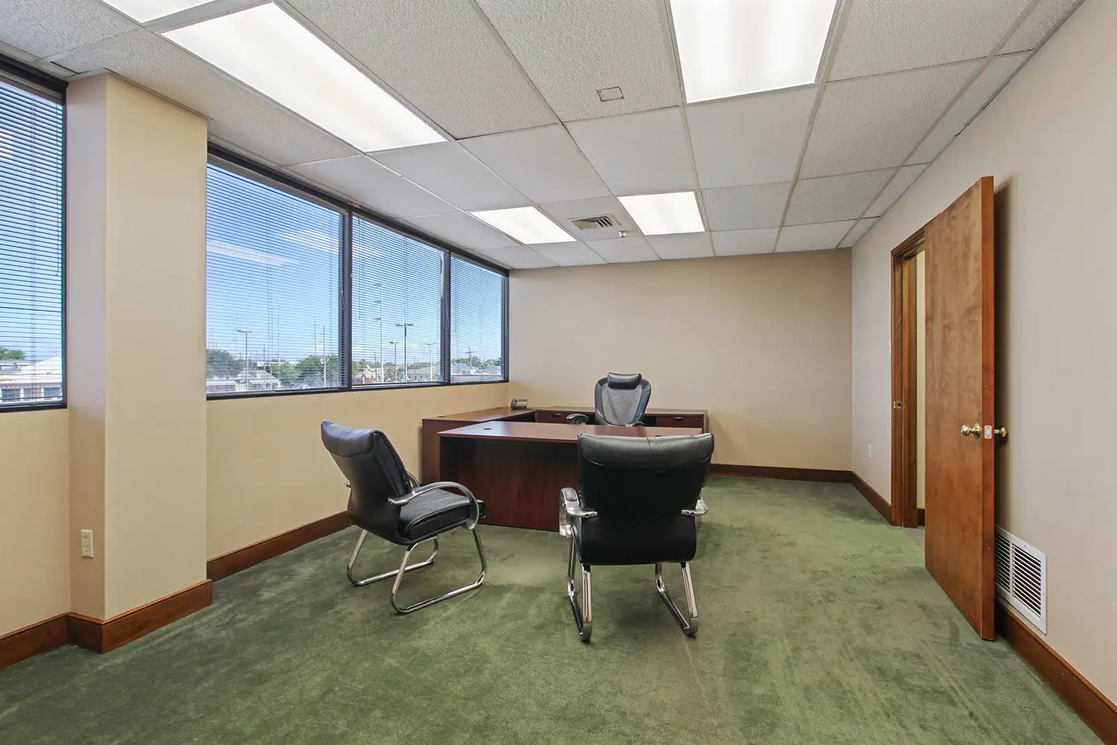 3500 N Hullen Street image 5